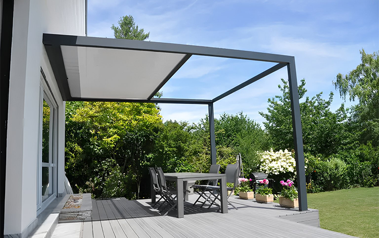 Pergola à toile rétractabe Cocooon, pour une protection solaire optimale