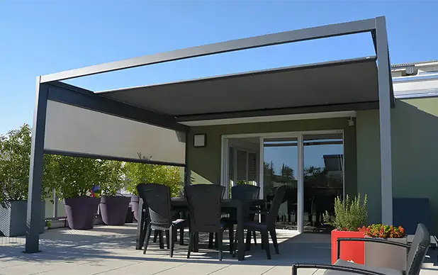 Pergola à toile COCOOON+, en aluminium robuste, prévue pour résister à toutes les intempéries