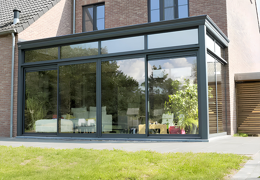 veranda-onyx-moderne-adaptable-annexe-extension