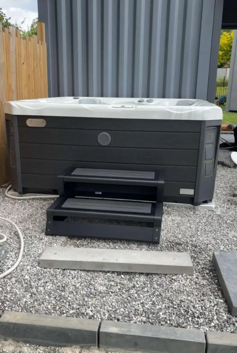 Spa extérieur installé par Cocooon
